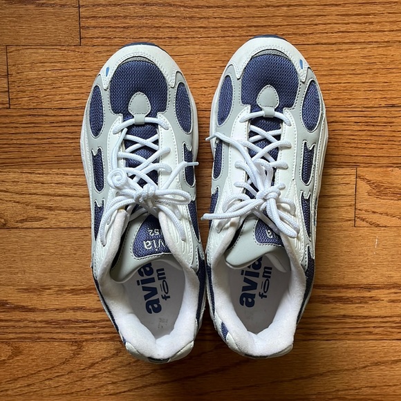 Avia Fōm Sneakers (Like New) - Picture 2 of 7